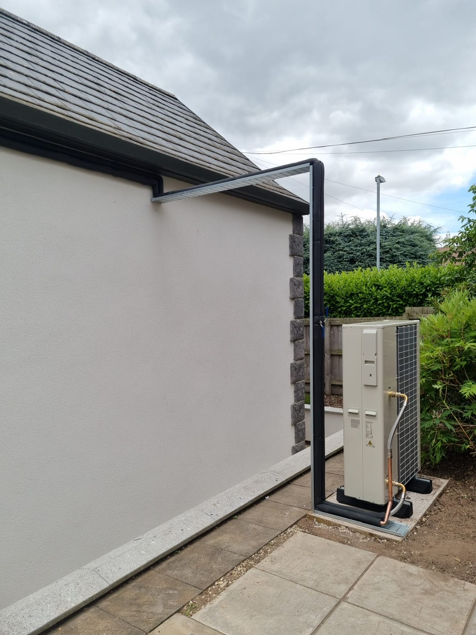 Air source heat pump